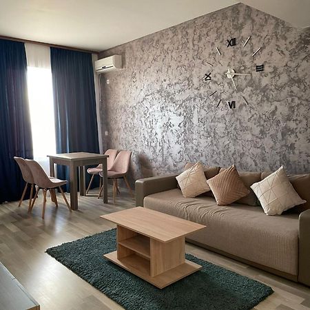 Apartament Bulevard - Summerland Mamaia Exterior photo